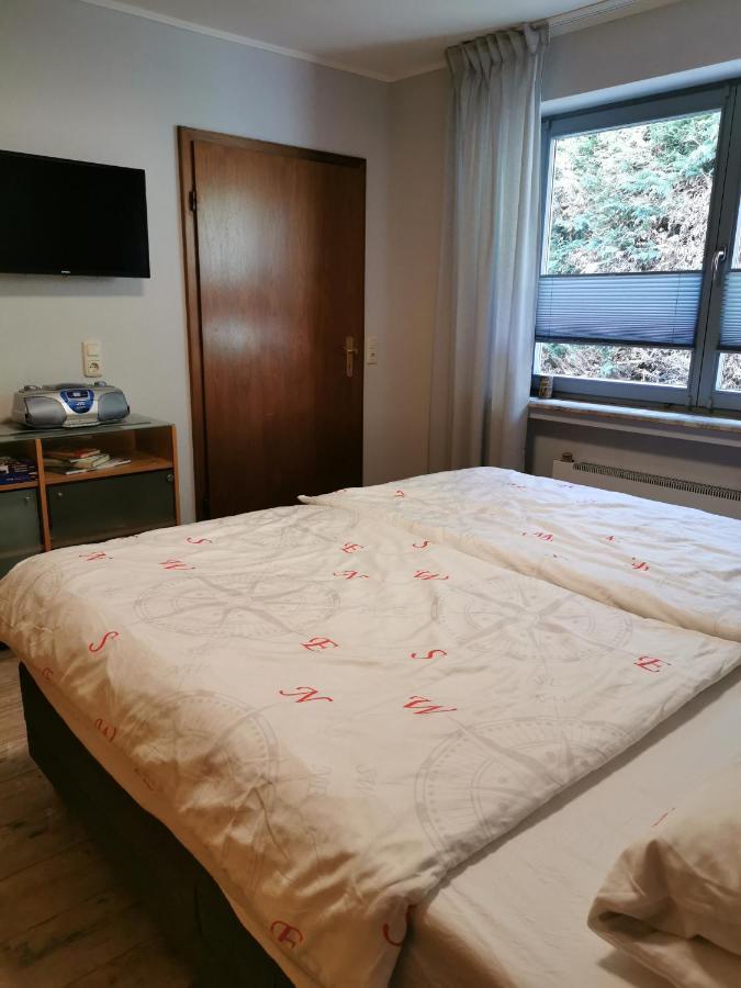 Ferienwohnung In Waldrandlage In Nationalpark Schleiden / Eifel Exterior foto